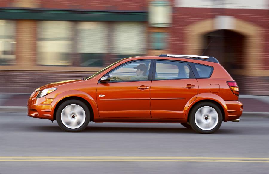  Pontiac Vibe 2003 года  (фото 7 из 46)